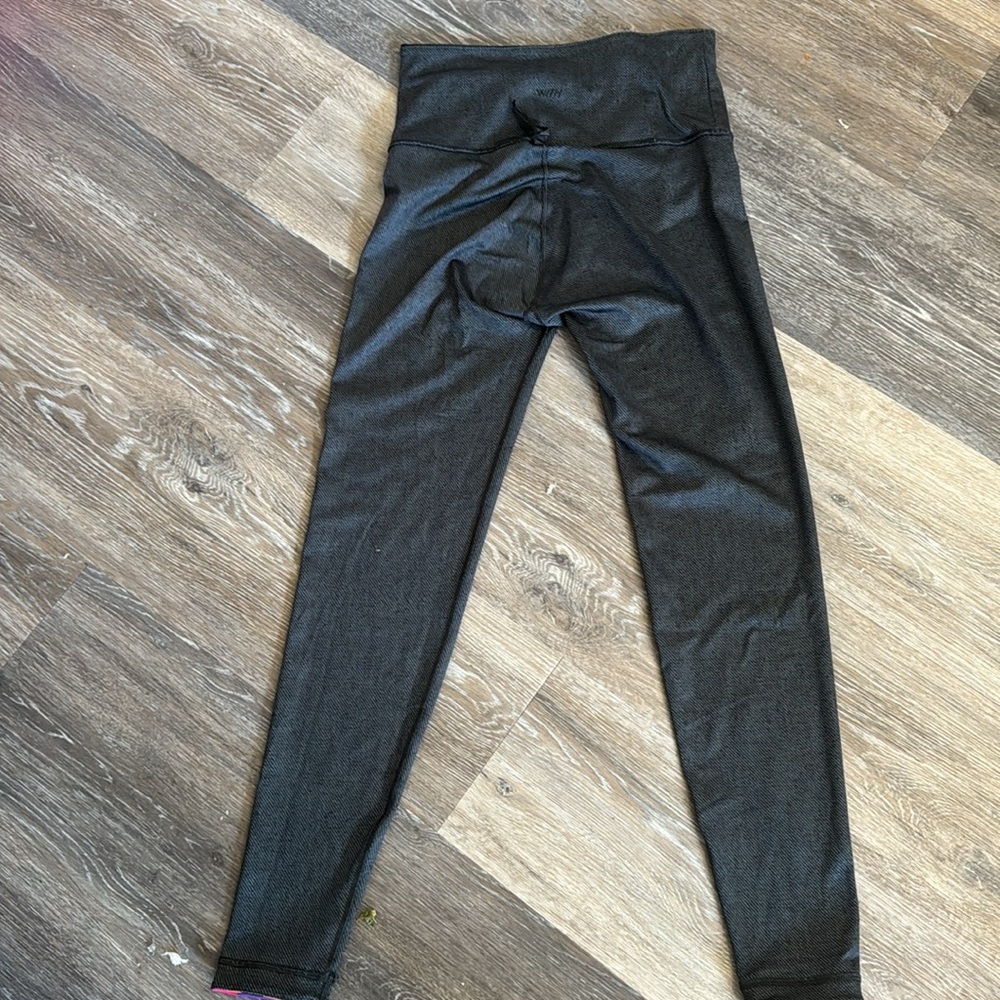 Peloton X Hust Wilson black orange purple 80s print reversible grey leggings M - Picture 7 of 7